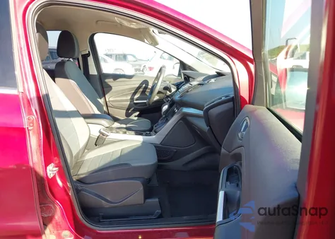 2016 Ford Escape Se from USA, damaged, VIN 1FMCU0G78GUA70381